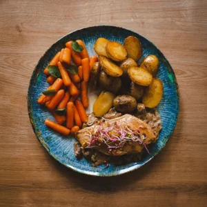 PIERŚ Z KURCZAKA W SOSIE GRZYBOWYM